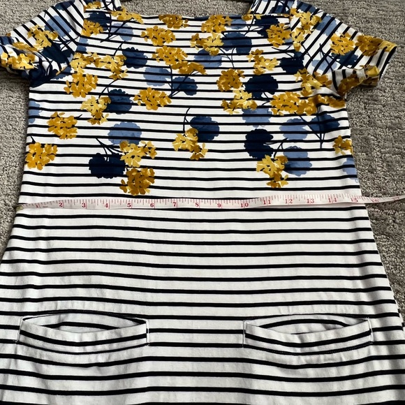 Joules t-shirt dress with front pockets - Picture 3 of 6